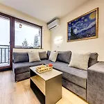 Alpine Glow With Parking דירה