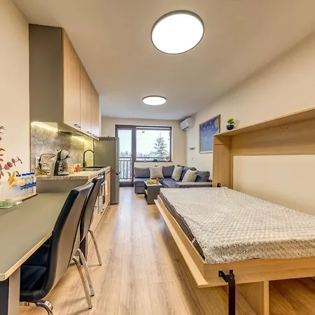 Alpine Glow With Parking Apartament *