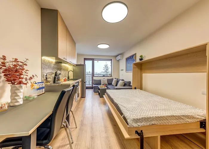 Alpine Glow With Parking Apartament *